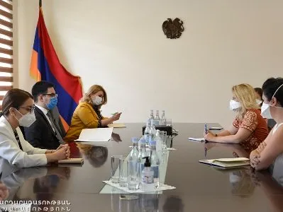 քաղաքական