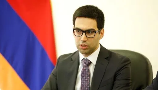 Ռուստամ Բադասյան 