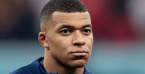 mbappe-poluchit-eur-100-mln--735x375