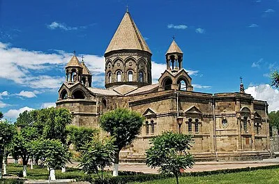 եկկ