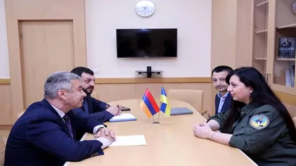 Վլադիմիր Կարապետյան Մերի Հակոբյան